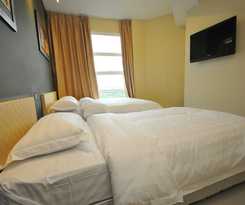 One Avenue , Pj