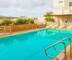 Hotel On Vacation Blue Tone