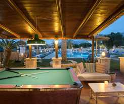 Danelis Studios and Apartments