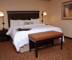 Hotel Hampton Inn and Suites Staten Island