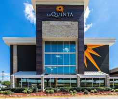 Hotel La Quinta Inn and Suites By Wyndham Dallas I-35 Walnut Hill Ln
