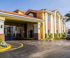 Hotel Quality Inn Airport - Cruise Port