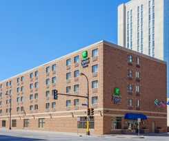 Holiday Inn Express and Suites Downtown Minneapolis, An Ihg