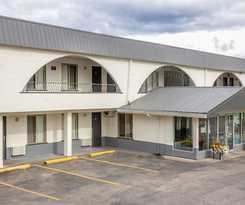 Howard Johnson By Wyndham Downtown Kamloops