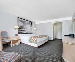 Hotel Super 8 By Wyndham Niagara Falls North