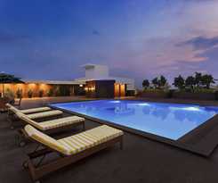 Hotel LA Marvella A Sarovar Premiere Hotel