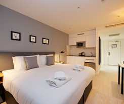 Staycity s London Heathrow
