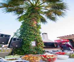 Trefon Apartments and Suites