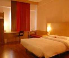 Ibis Zhongshan The Center