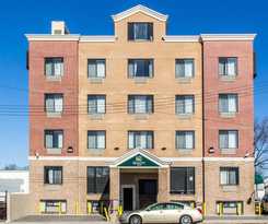 Paramount Inn