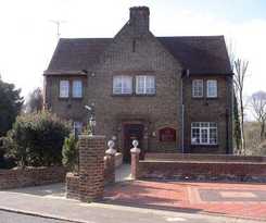 Hotel The Bridge House