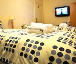Heathrow Lodge