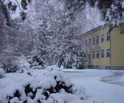  Teikyo Foundation - Jugendg&auml;stehaus