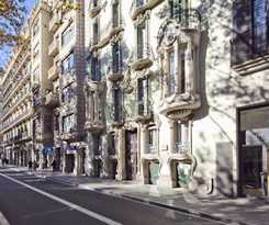 Gran Vía By The Streets