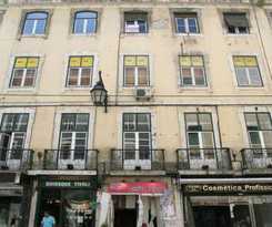 Hotel Bright and Spacious Apartment in historic Lisbon neighborhood - TTL269