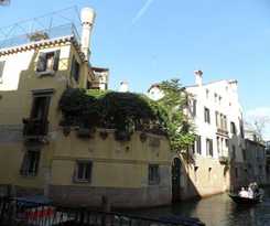 Residenza De L'osmarin Suites