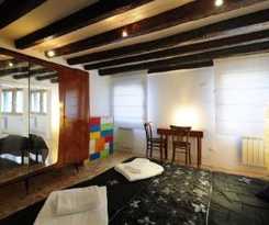  Casino Royal Apartment