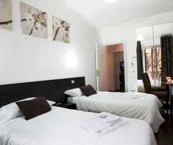 Roma Cheap & Chic