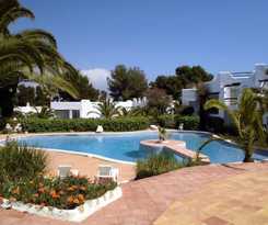 Es pueto at Aldea Bonsai