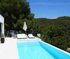 Luxury Villa in Salinas