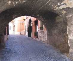  Arco Dei Tolomei