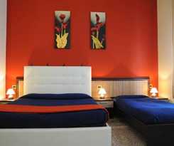 Maqueda Central Suites