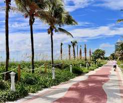 Apartamentos Collins Apartments By Design Suites