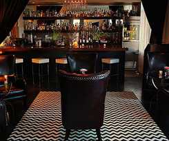 Hotel The Crescent Powered By Sonder