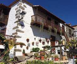  Casa Rural Tajona y Granero