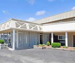 Days Inn By Wyndham Elk Grove Village O'hare Airport West