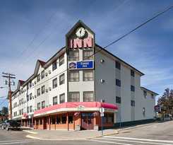 Hotel Tower Inn and Suites