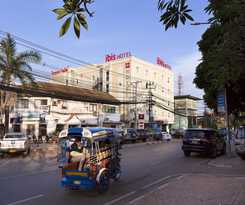 Ibis Vientiane Nam Phu