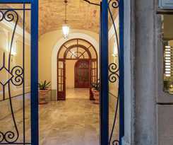  2 Vatican Suites Guesthouse