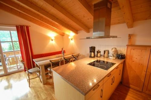 All Seasons Lodge by All In One Apartments