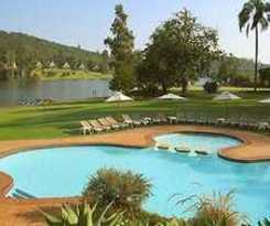 Hotel Pine Lake Inn
