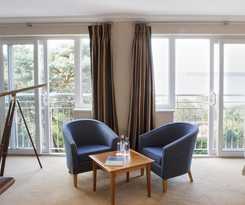 Hotel Harbour Heights