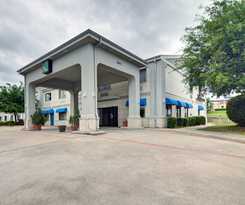 Hotel Quality Inn and Suites