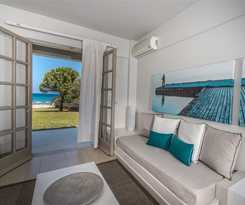 Hotel The Bay and Suites