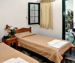 Hotel Camari Garden Apartments