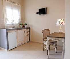  Golden Sun Apartments