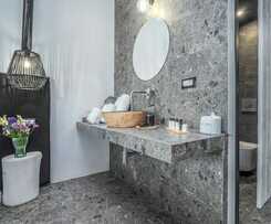 Kalypso Suites