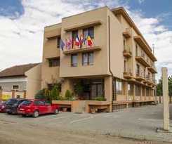 Hotel Oxford Inn and Suites