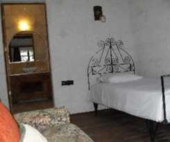 Boutique El Puente Cave Hotel