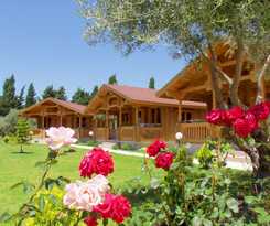 Hotel Sandy's Studios Apartments and Log Villas