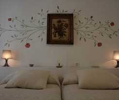  Apartamentos La Casa Pintada