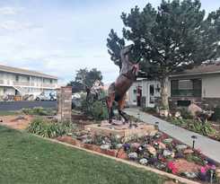 Broken Spur Inn and Steakhouse