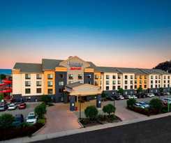 Fairfield Inn and Suites By Marriott Kelowna