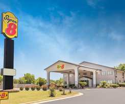 Hotel Super 8 by Wyndham Montgomery I-65