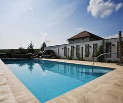 Hotel Country Club La Mesteceni