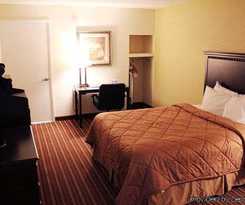 Quality Inn and Suites At Tropicana Field